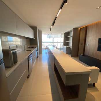 Apartamento em Praia Grande, bairro Guilhermina