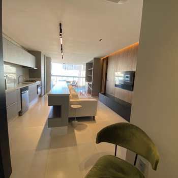 Apartamento em Praia Grande, bairro Guilhermina