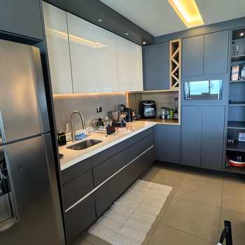 Apartamento em Praia Grande, bairro Boqueirão