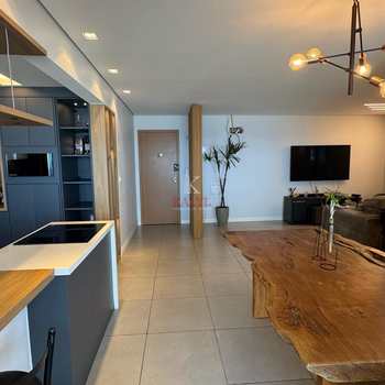 Apartamento em Praia Grande, bairro Boqueirão