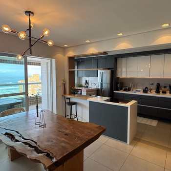 Apartamento em Praia Grande, bairro Boqueirão