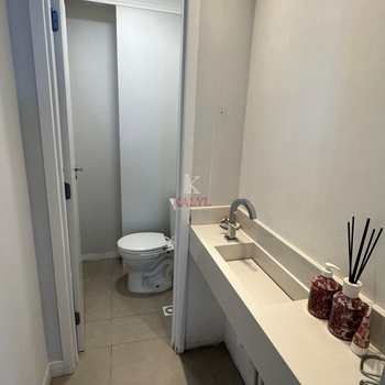 Apartamento em Praia Grande, bairro Boqueirão