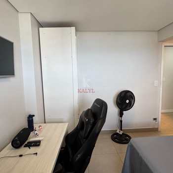 Apartamento em Praia Grande, bairro Boqueirão