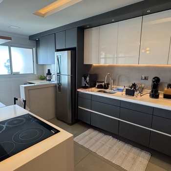Apartamento em Praia Grande, bairro Boqueirão