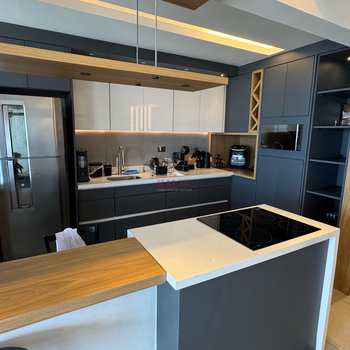 Apartamento em Praia Grande, bairro Boqueirão