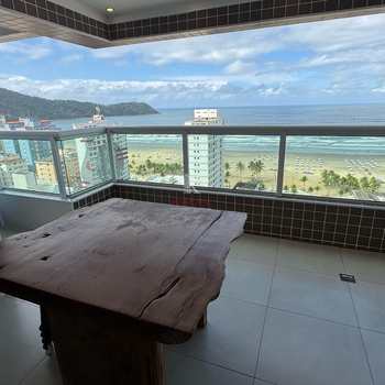 Apartamento em Praia Grande, bairro Boqueirão