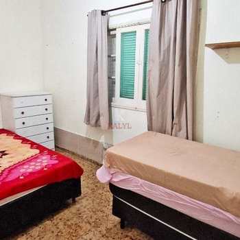 Casa em Praia Grande, bairro Maracanã