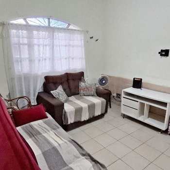 Casa em Praia Grande, bairro Maracanã