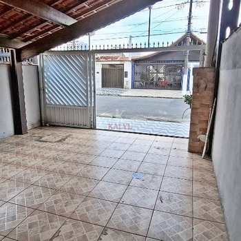 Casa em Praia Grande, bairro Maracanã