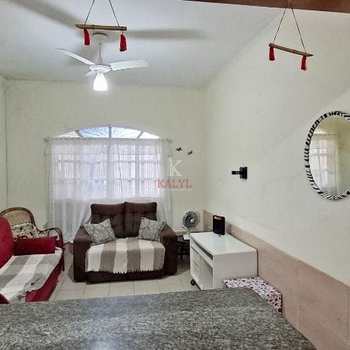 Casa em Praia Grande, bairro Maracanã