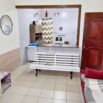 Casa em Praia Grande, bairro Maracanã