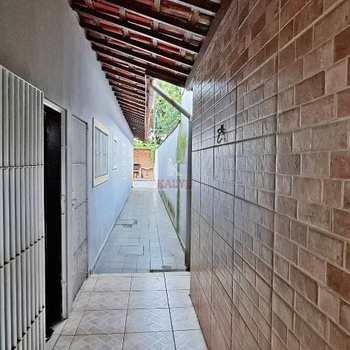 Casa em Praia Grande, bairro Maracanã