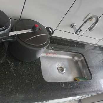 Apartamento em Praia Grande, bairro Guilhermina