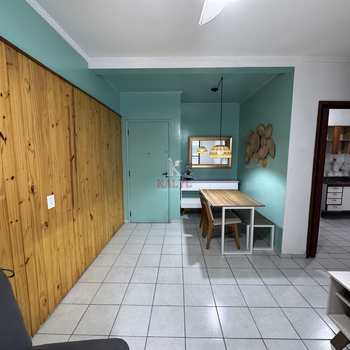 Apartamento em Praia Grande, bairro Guilhermina