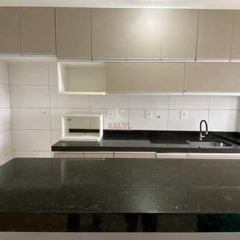 Apartamento em Praia Grande, bairro Guilhermina