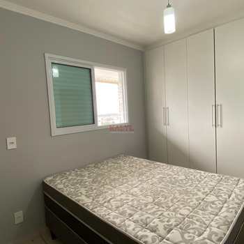 Apartamento em Praia Grande, bairro Guilhermina