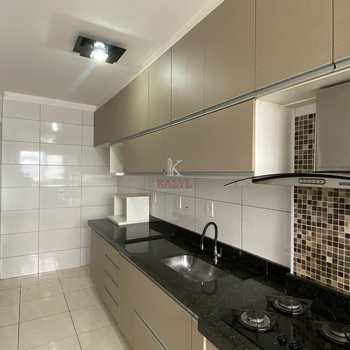 Apartamento em Praia Grande, bairro Guilhermina