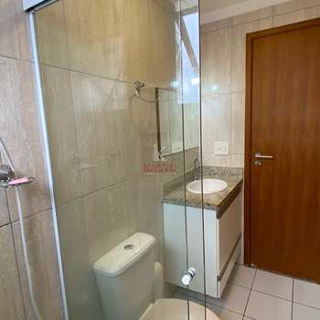 Apartamento em Praia Grande, bairro Guilhermina