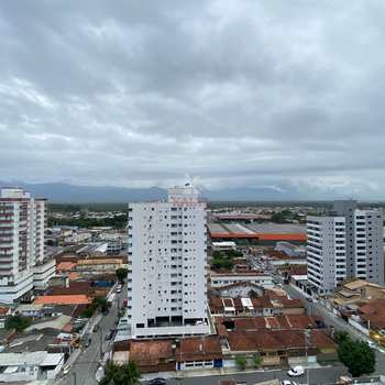 Apartamento em Praia Grande, bairro Guilhermina