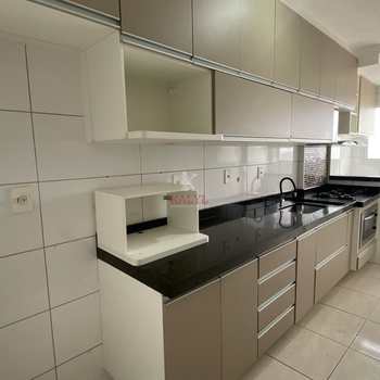 Apartamento em Praia Grande, bairro Guilhermina