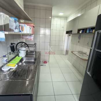 Apartamento em Praia Grande, bairro Guilhermina