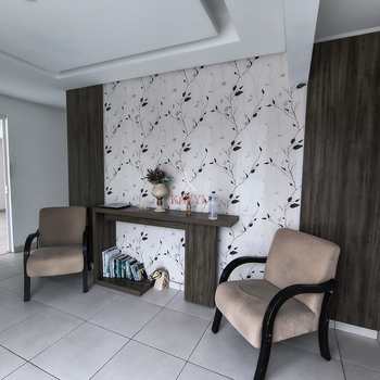 Apartamento em Praia Grande, bairro Guilhermina