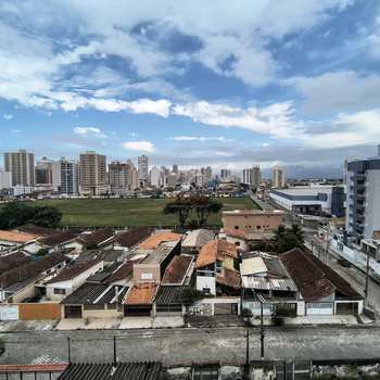 Apartamento em Praia Grande, bairro Guilhermina