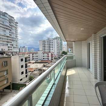 Apartamento em Praia Grande, bairro Guilhermina