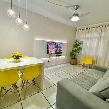 Apartamento em Praia Grande, bairro Guilhermina