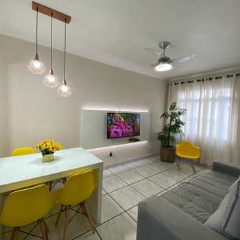 Apartamento em Praia Grande, bairro Guilhermina