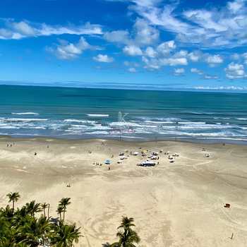 Apartamento em Praia Grande, bairro Guilhermina