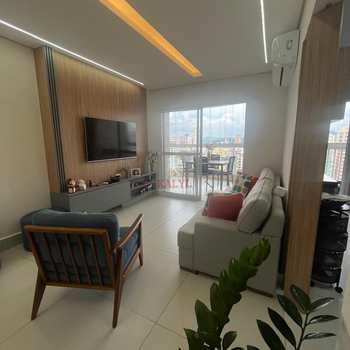 Apartamento em Praia Grande, bairro Guilhermina
