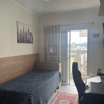Apartamento em Praia Grande, bairro Guilhermina