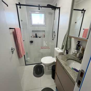 Apartamento em Praia Grande, bairro Guilhermina