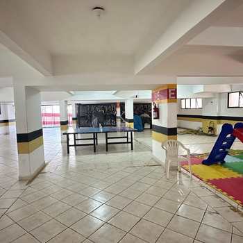 Apartamento em Praia Grande, bairro Guilhermina