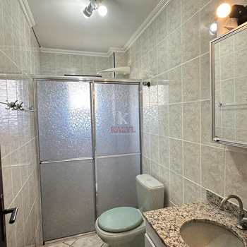 Apartamento em Praia Grande, bairro Guilhermina