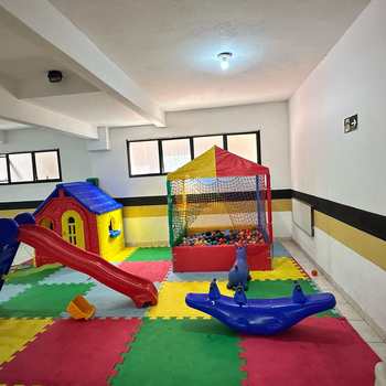 Apartamento em Praia Grande, bairro Guilhermina