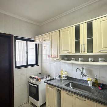 Apartamento em Praia Grande, bairro Guilhermina