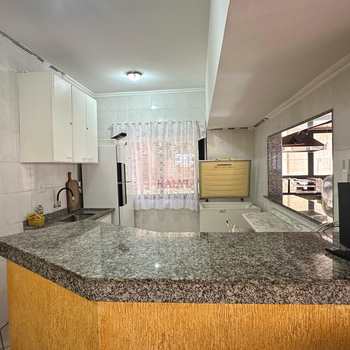 Apartamento em Praia Grande, bairro Guilhermina