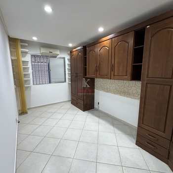 Apartamento em Praia Grande, bairro Guilhermina