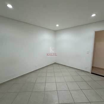 Apartamento em Praia Grande, bairro Guilhermina