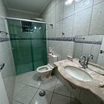 Apartamento em Praia Grande, bairro Guilhermina