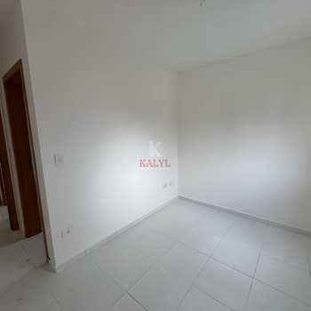 Apartamento em Praia Grande, bairro Boqueirão