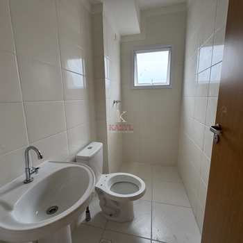 Apartamento em Praia Grande, bairro Boqueirão