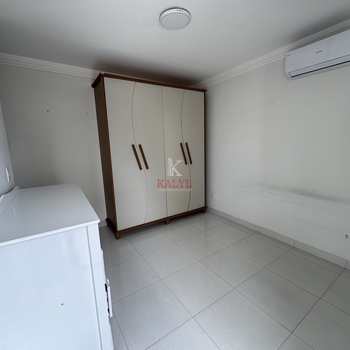 Apartamento em Praia Grande, bairro Boqueirão