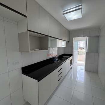 Apartamento em Praia Grande, bairro Boqueirão