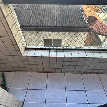 Apartamento em Praia Grande, bairro Guilhermina