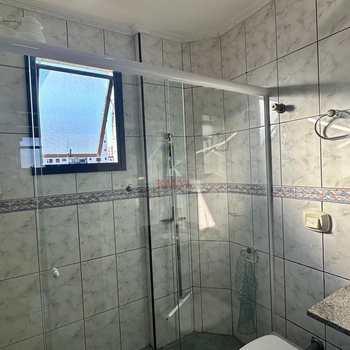 Apartamento em Praia Grande, bairro Guilhermina