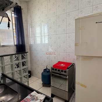 Kitnet em Praia Grande, bairro Guilhermina