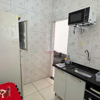 Kitnet em Praia Grande, bairro Guilhermina